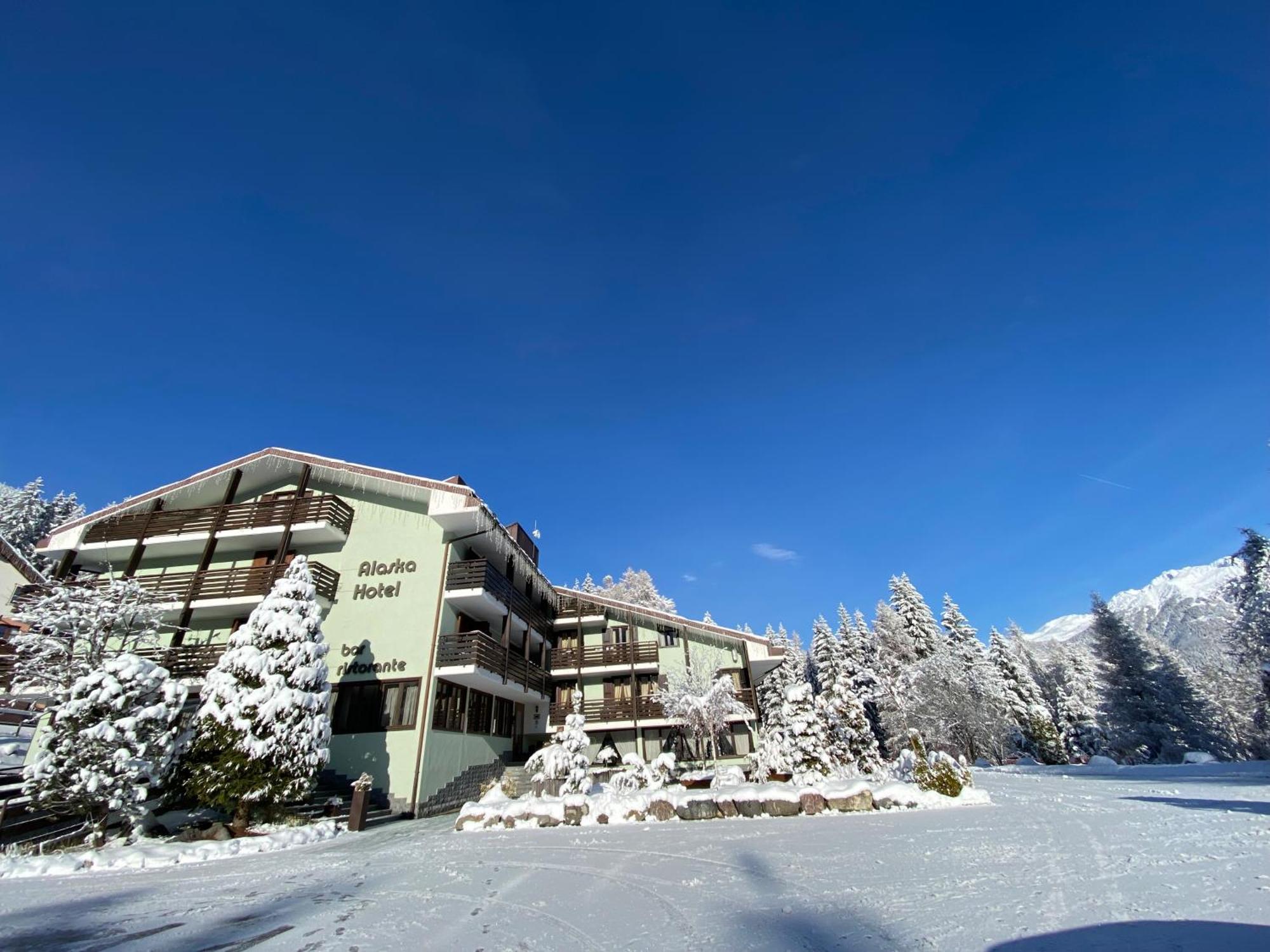 Hotel Alaska Folgarida Exterior foto